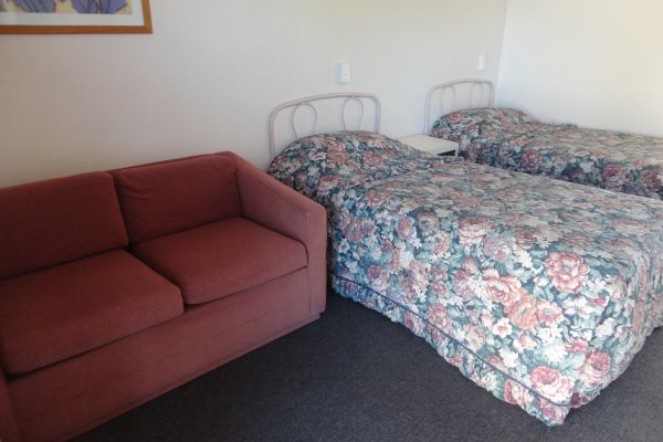 SilverOaks Inn Silverpoint (Mangere)